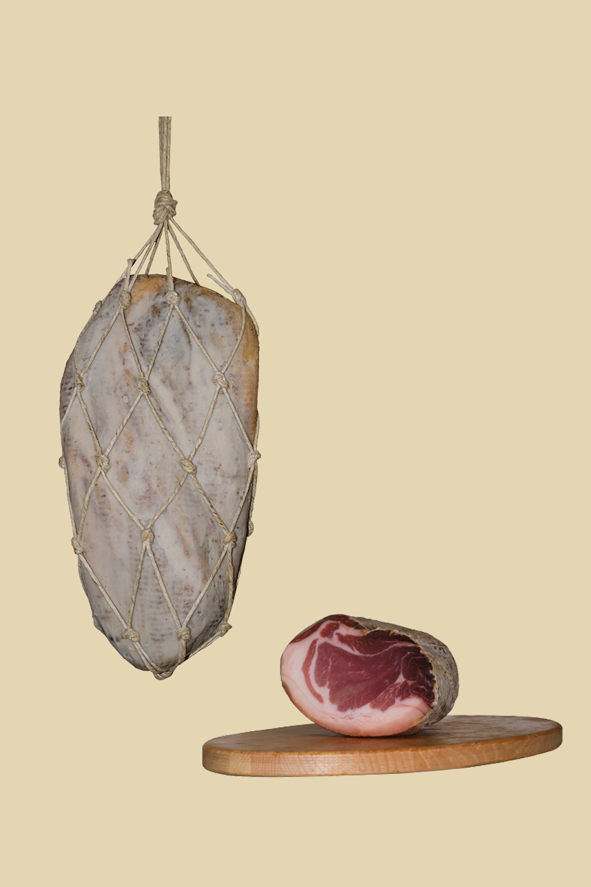 Cuor di Viola | Salumificio Gianferrari - I salumi di Canossa e della Val d'Enza | Il Salumificio Gianferrari produce e stagiona i salumi tipici di Canossa e della Val d'Enza: culatello in cotenna e in vescica, fiocco di culatello, prosciutto crudo e salame di culatello. Confezione pacchi regalo e strenne natalizie. Una destinazione di pregio per il turismo enogastronomico in Emilia.