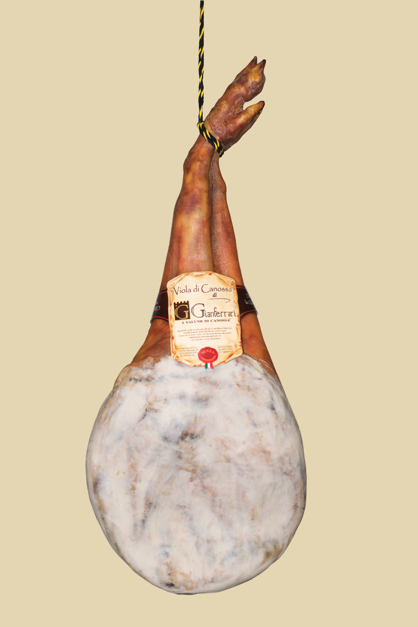 Viola di Canossa | Salumificio Gianferrari - I salumi di Canossa e della Val d'Enza | Il Salumificio Gianferrari produce e stagiona i salumi tipici di Canossa e della Val d'Enza: culatello in cotenna e in vescica, fiocco di culatello, prosciutto crudo e salame di culatello. Confezione pacchi regalo e strenne natalizie. Una destinazione di pregio per il turismo enogastronomico in Emilia.